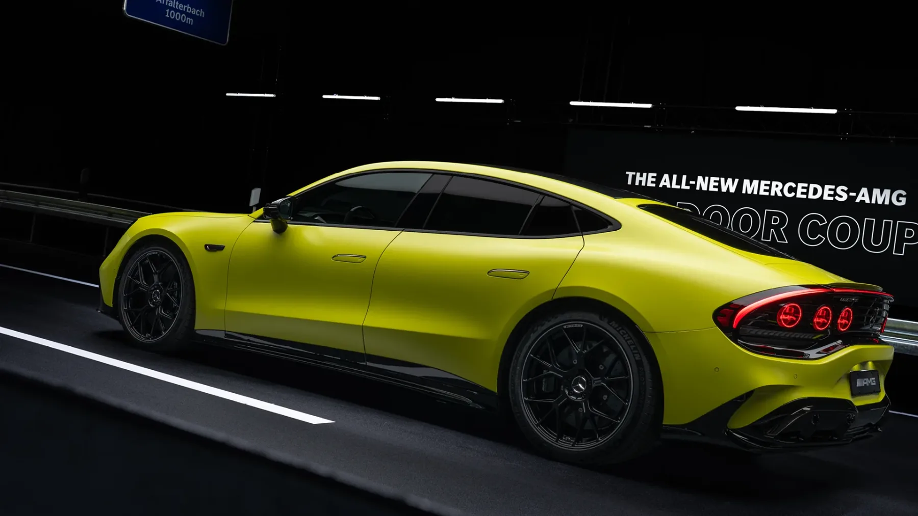 Novi Mercedes-AMG GT 4-Door Coupé: Električna pošast s 1169 konji in najbolj smešno V8 prevaro na svetu