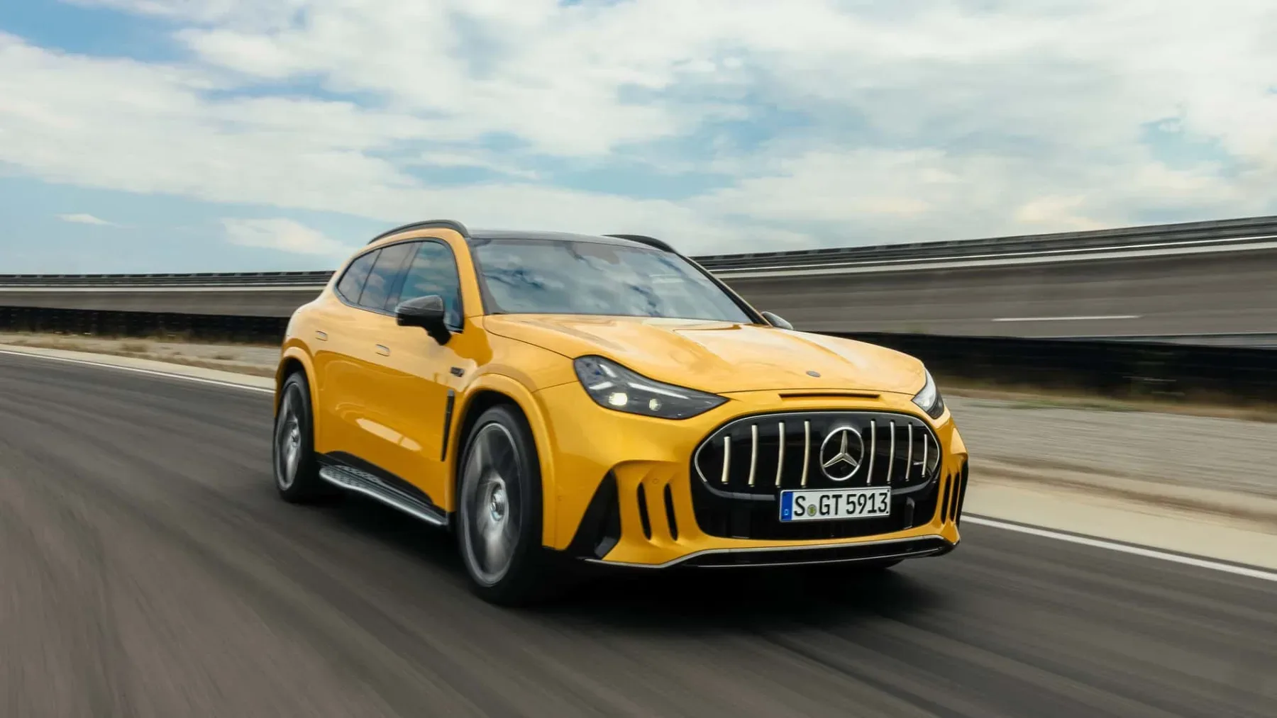 Novi Mercedes-AMG GT SUV: Električna pošast z 1.153 KM, tremi motorji in polnjenjem s 710 kW