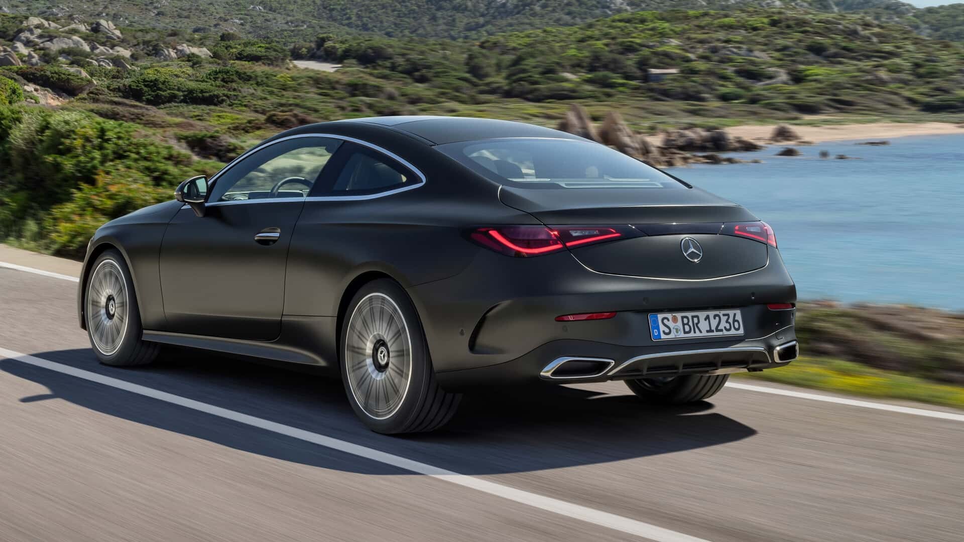Novi Mercedes-Benz CLE Coupe: eleganca večnega kupeja
