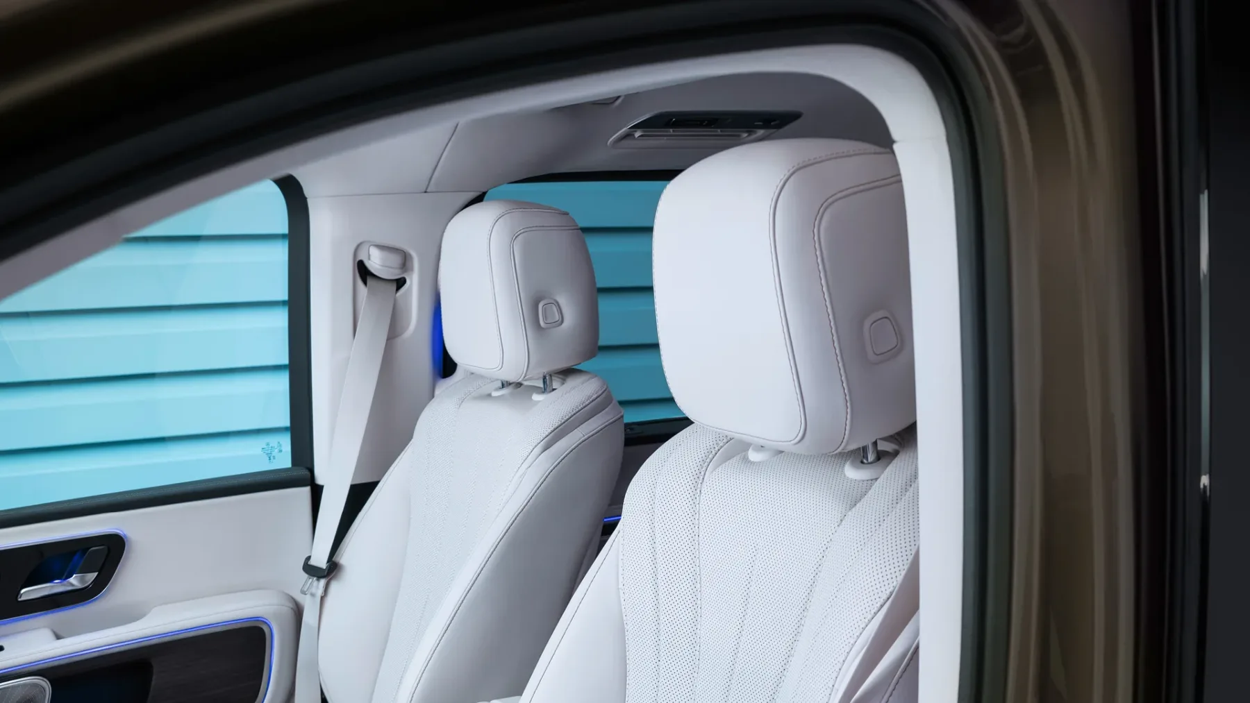 Novi Mercedes-Benz VLE: Je to sploh še kombi ali privatno letalo na kolesih?