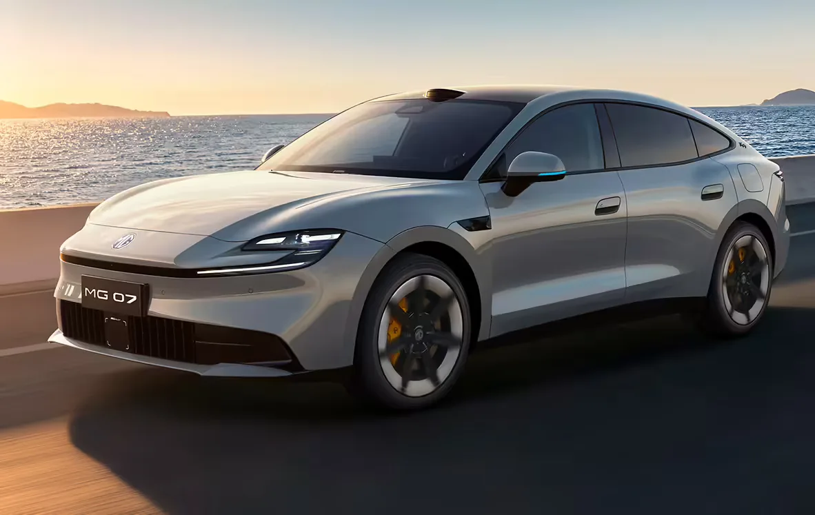 Novi MG 07 Hybrid Coupe: Kitajski hibrid z dosegom 1.745 km, ki brez sramu napada evropsko elito