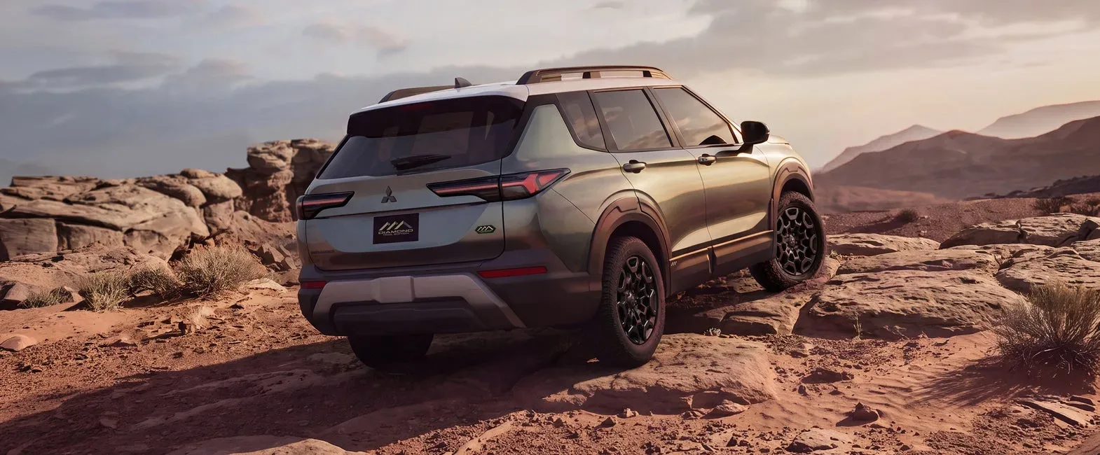 Novi Mitsubishi Outlander Diamond Trail Edition (2028): Japonski družinski terenec končno dobil prave škornje