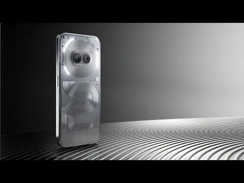Novi Nothing Phone (2a) Plus: nadgradnja, ki smo jo pričakovali ali le tehnološki deja vu?