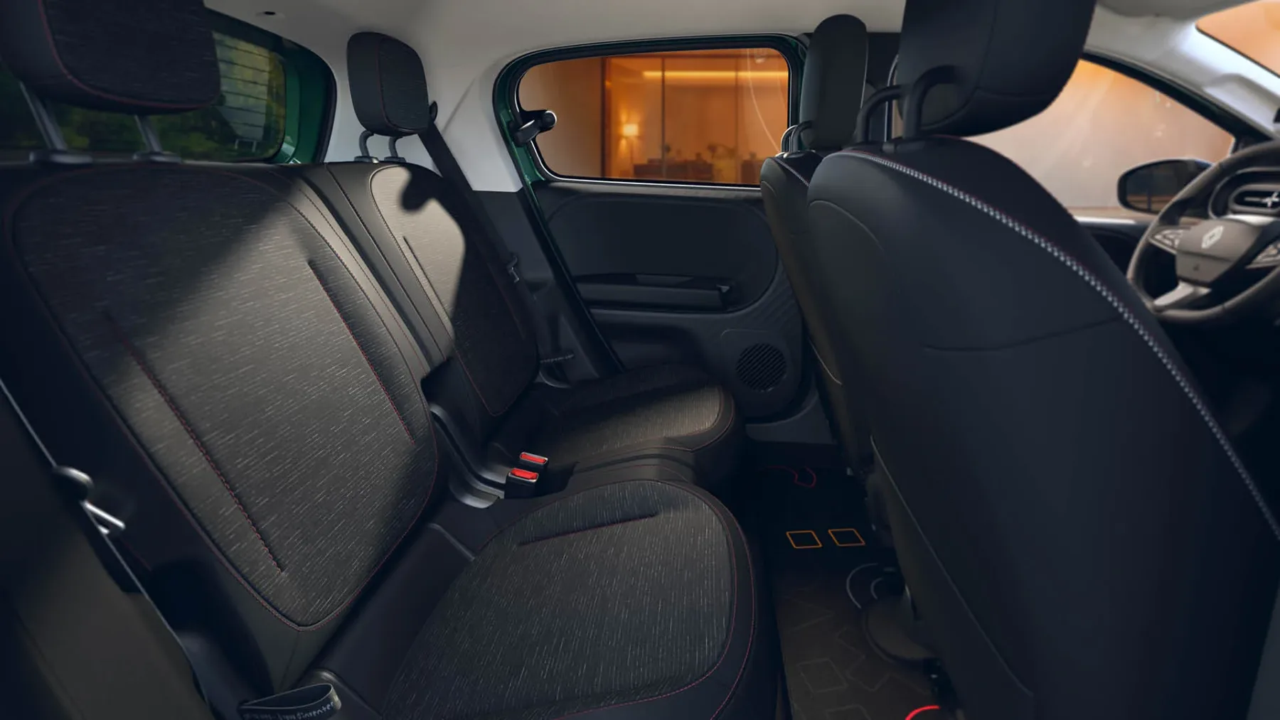 Novi Renault Twingo E-Tech – tipično francoski mali posebnež, ki hoče rešiti Evropo pred dolgimi kabli