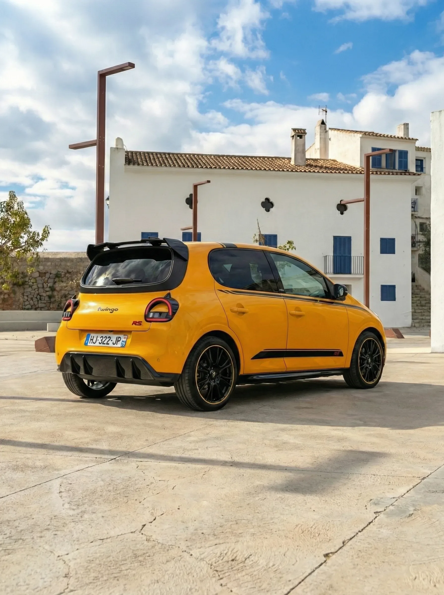 Novi Renault Twingo RS (2027): Električni huligan, ki bo rešil avtomobilizem