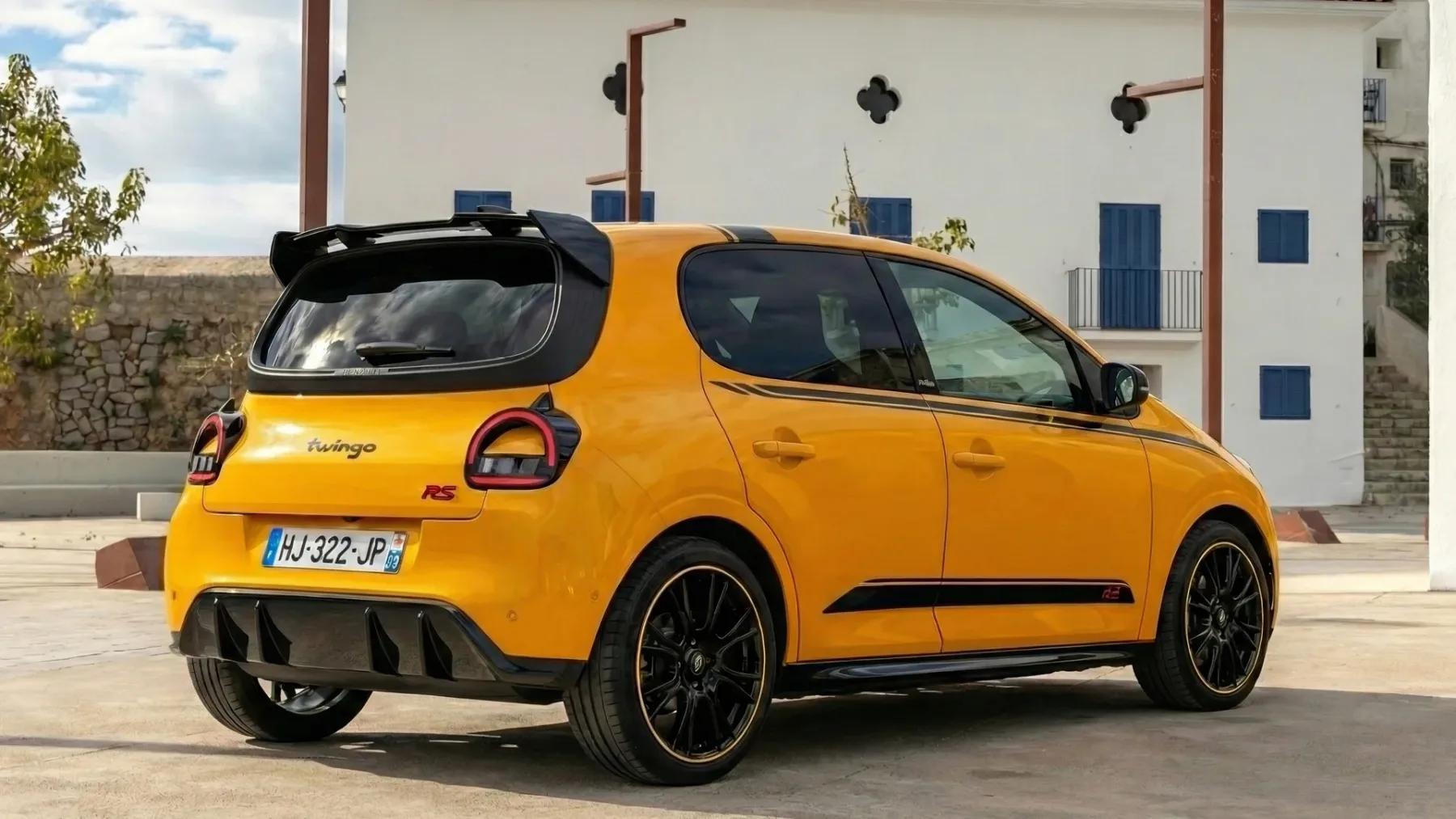 Novi Renault Twingo RS (2027): Električni huligan, ki bo rešil avtomobilizem