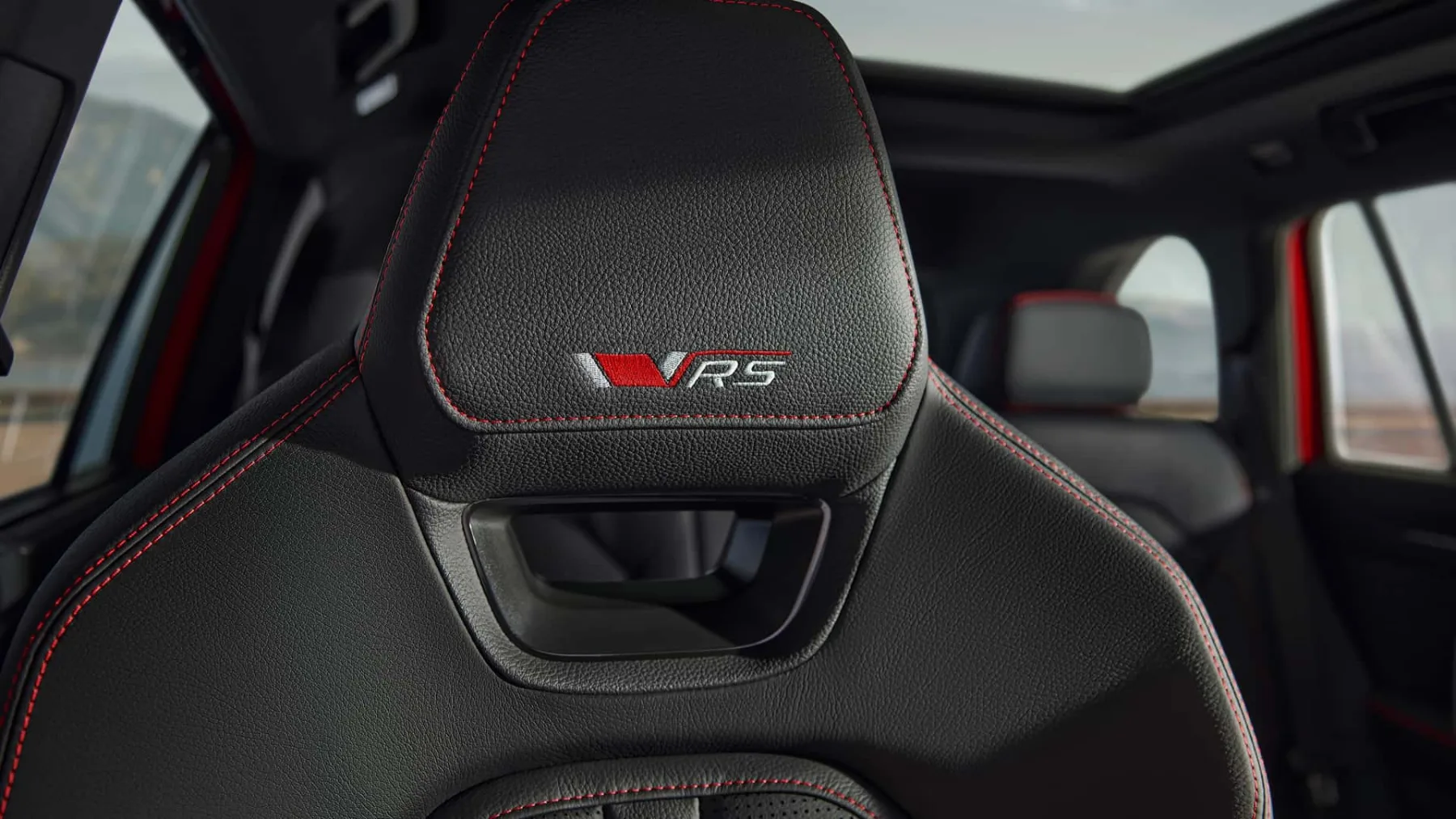 Novi Škoda Kodiaq RS: Končno športni SUV z Golfo-GTI-jevimi mišicami