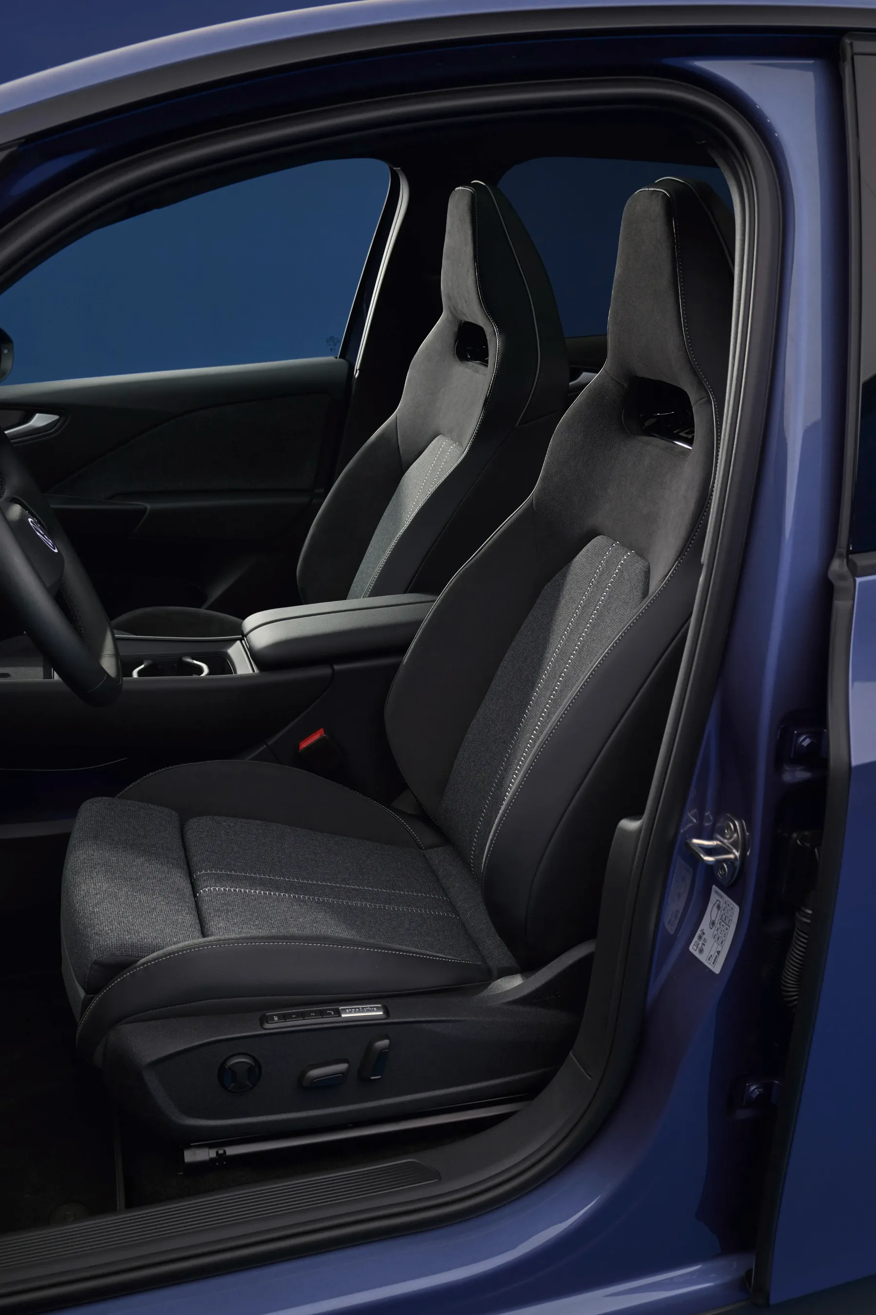 Novi Volkswagen Golf ima novo ime – Volkswagen ID.3 Neo: Električni Golf, ki je končno dobil dušo in smisel