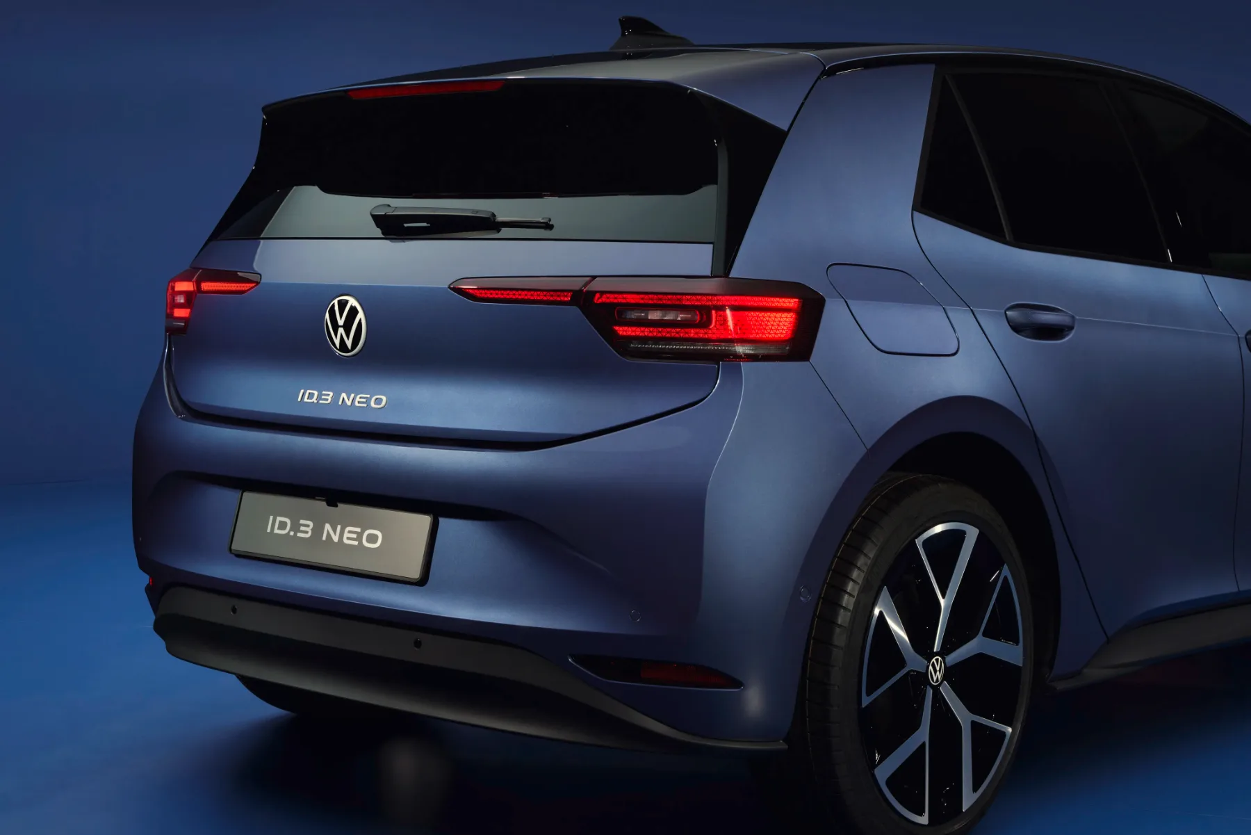Novi Volkswagen Golf ima novo ime – Volkswagen ID.3 Neo: Električni Golf, ki je končno dobil dušo in smisel