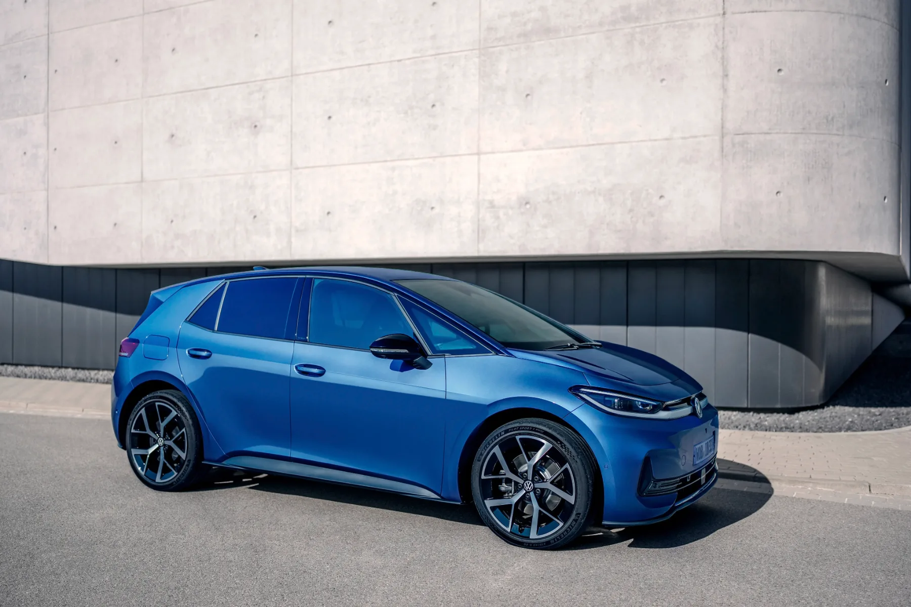 Novi Volkswagen Golf ima novo ime – Volkswagen ID.3 Neo: Električni Golf, ki je končno dobil dušo in smisel