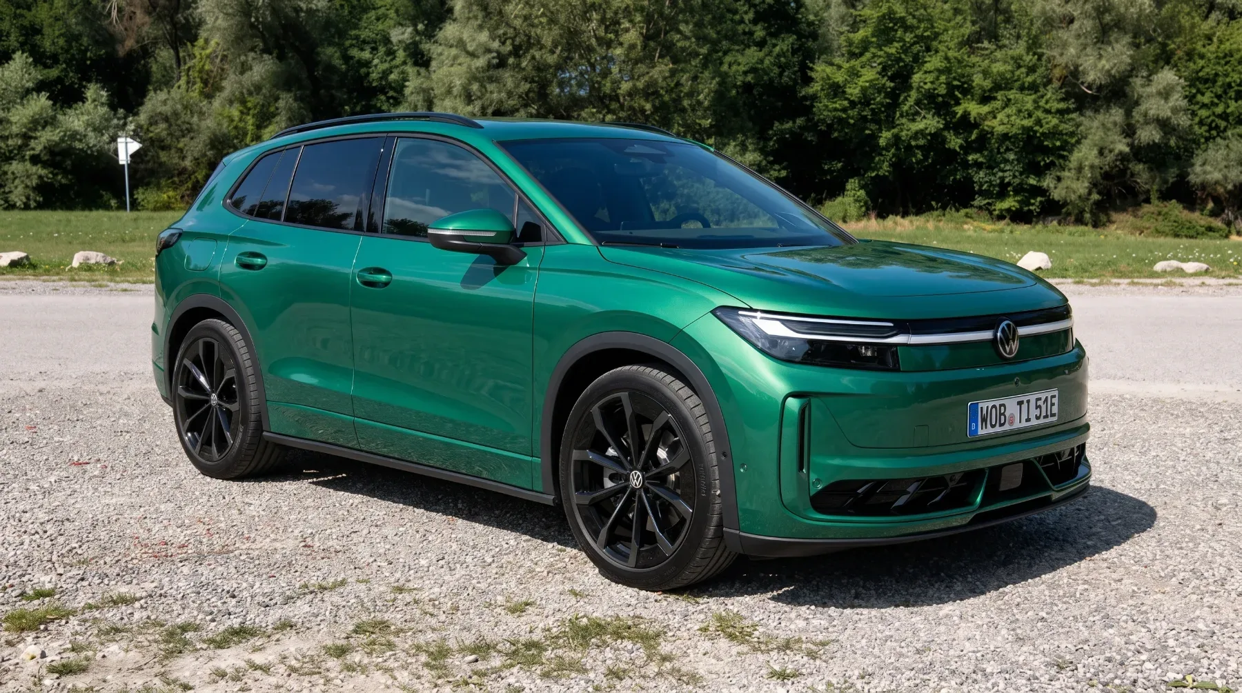 Novi Volkswagen ID.4 oziroma ID. Tiguan: Konec futurističnih eksperimentov in vrnitev prave avtomobilske klasike