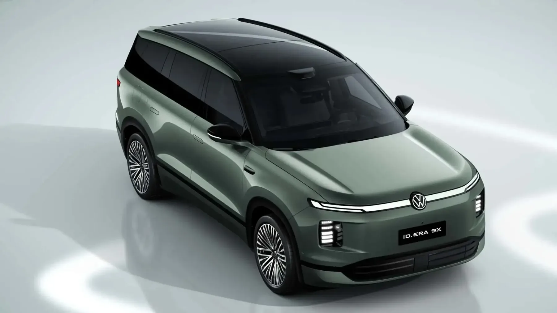 Novi Volkswagen ID. ERA 9X: Ogromen SUV in prvi električni VW z lastno bencinsko elektrarno