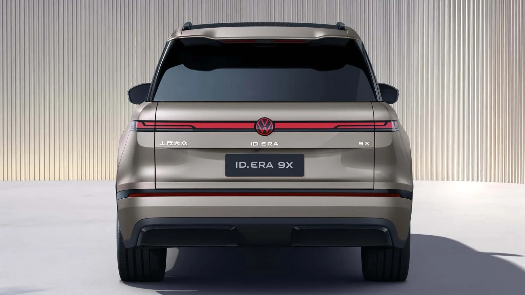 Novi Volkswagen ID. ERA 9X: Ogromen SUV in prvi električni VW z lastno bencinsko elektrarno