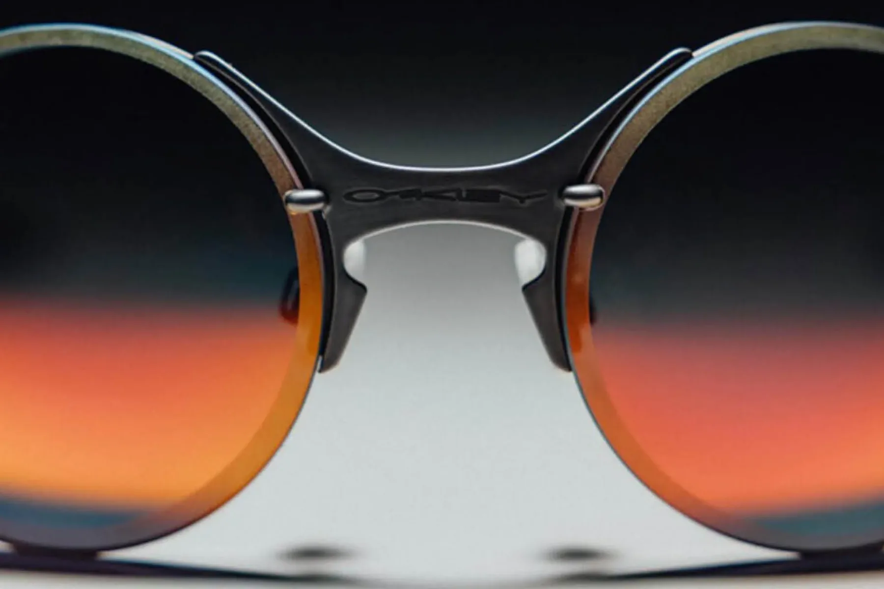 Oakley in HAVEN obudita Tailend Ti: futuristična ikona Oakley Tailend Ti se vrne v titanu ob 10‑letnici
