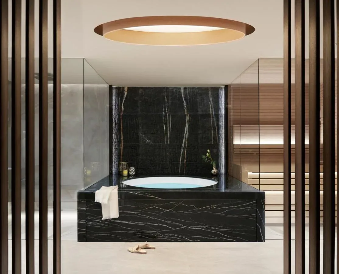Oaza elegance in neokrnjene narave: Doživite čarobnost Lefay Resort & SPA Dolomiti