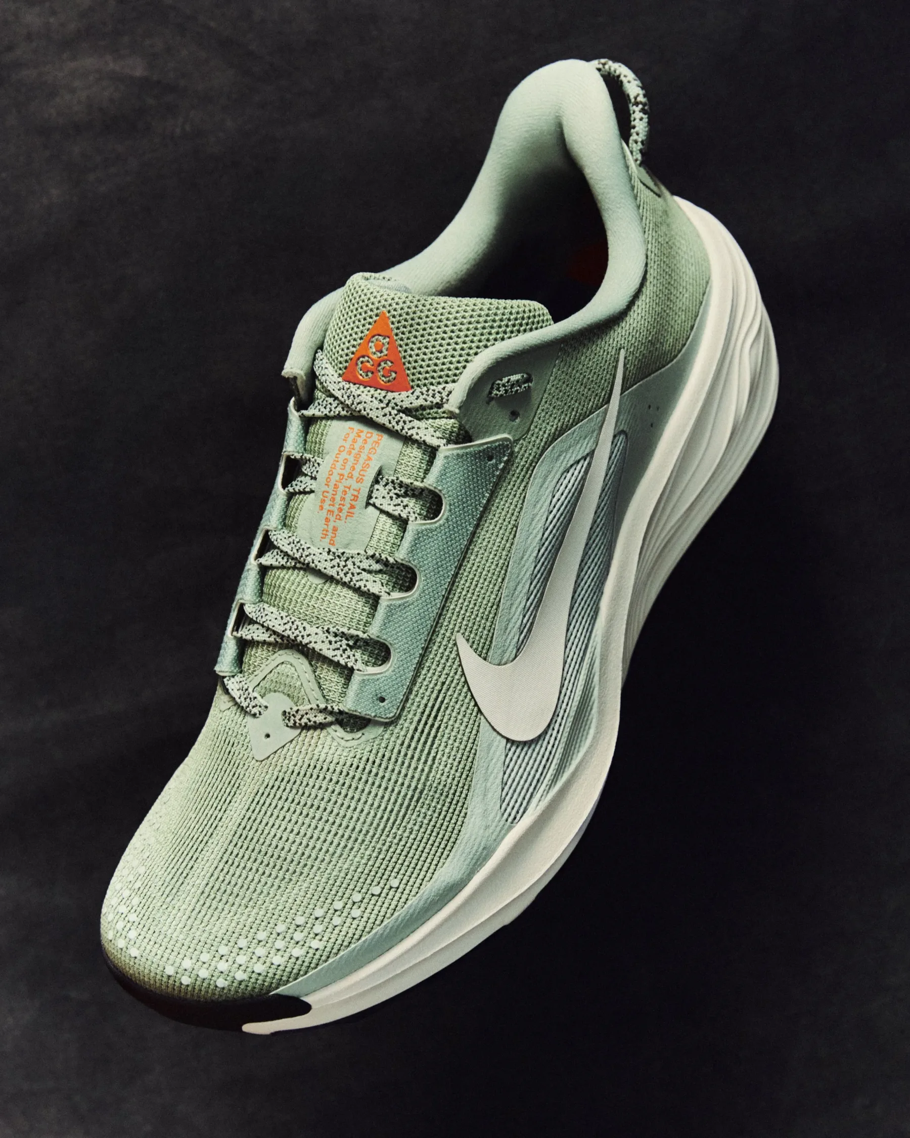 Od asfalta do blata: Novi Nike ACG Pegasus Trail so vaša nova stilska obsesija