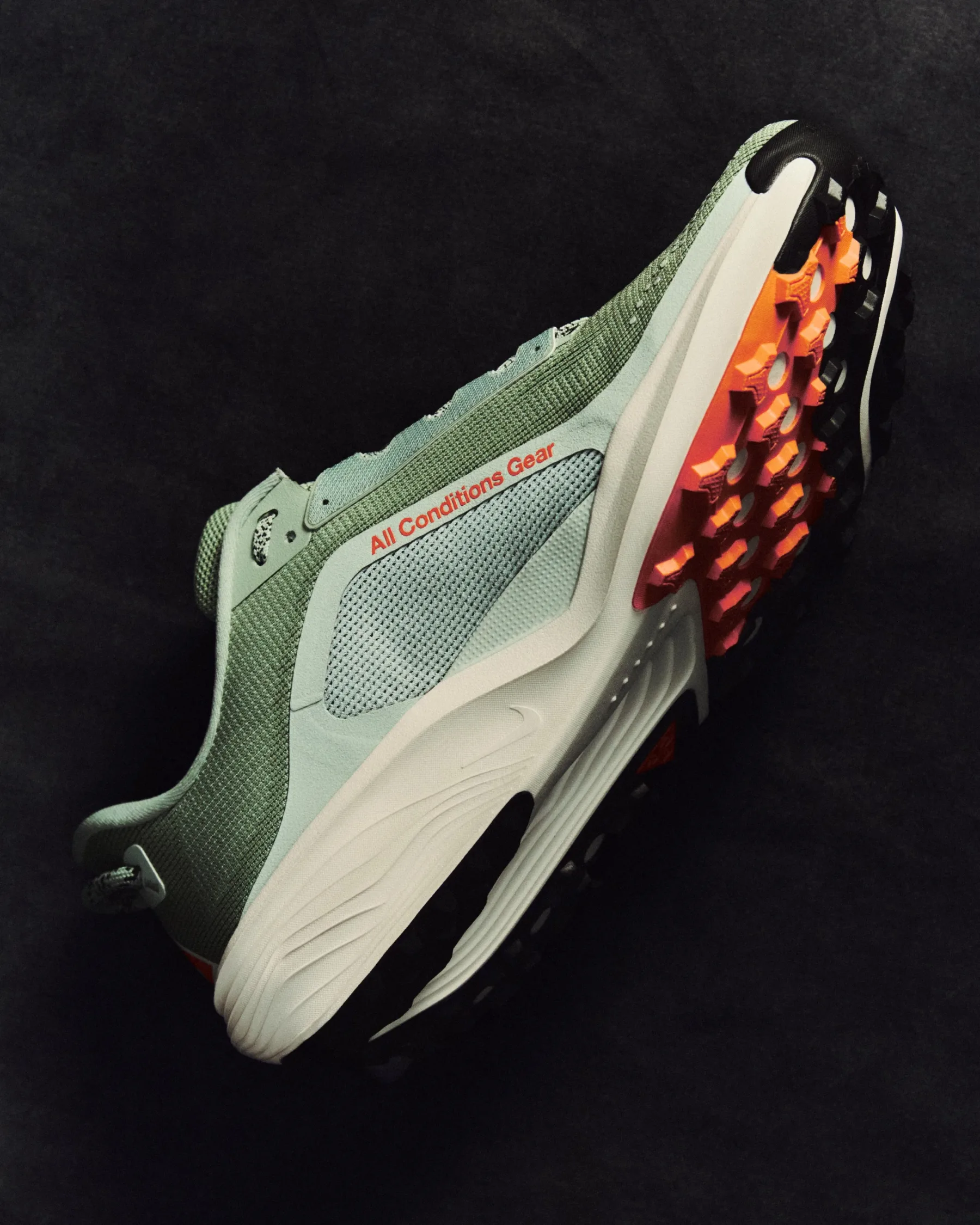Od asfalta do blata: Novi Nike ACG Pegasus Trail so vaša nova stilska obsesija