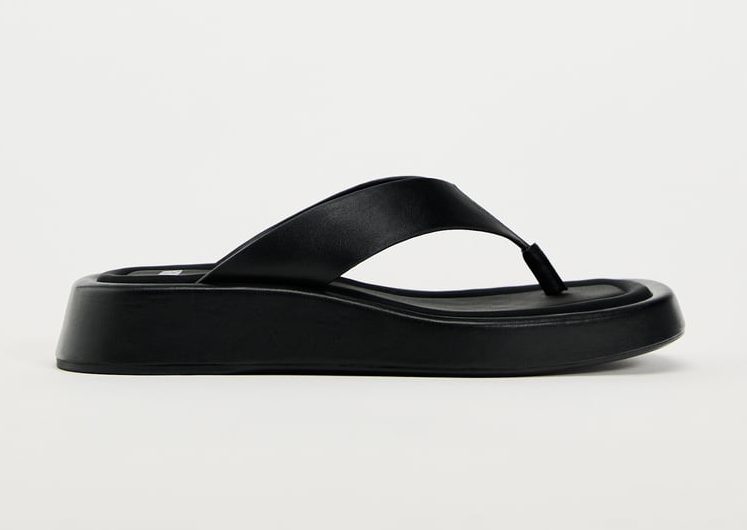 Od sandal do espadril: najboljši ženski poletni čevlji za vsako priložnost!
