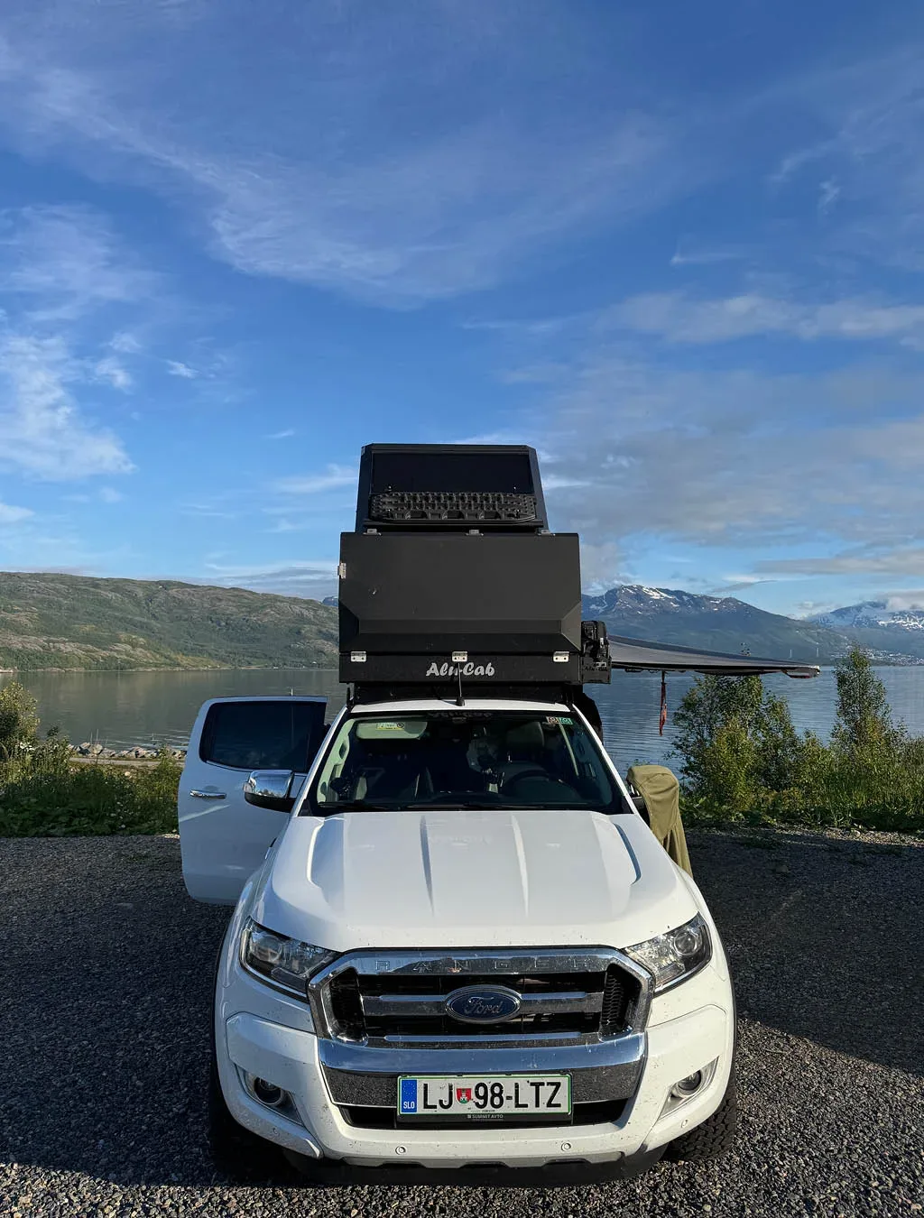 Od Slovenije do arktičnega raja: 22-dnevni družinski road trip do Lofotov z overland vozilom