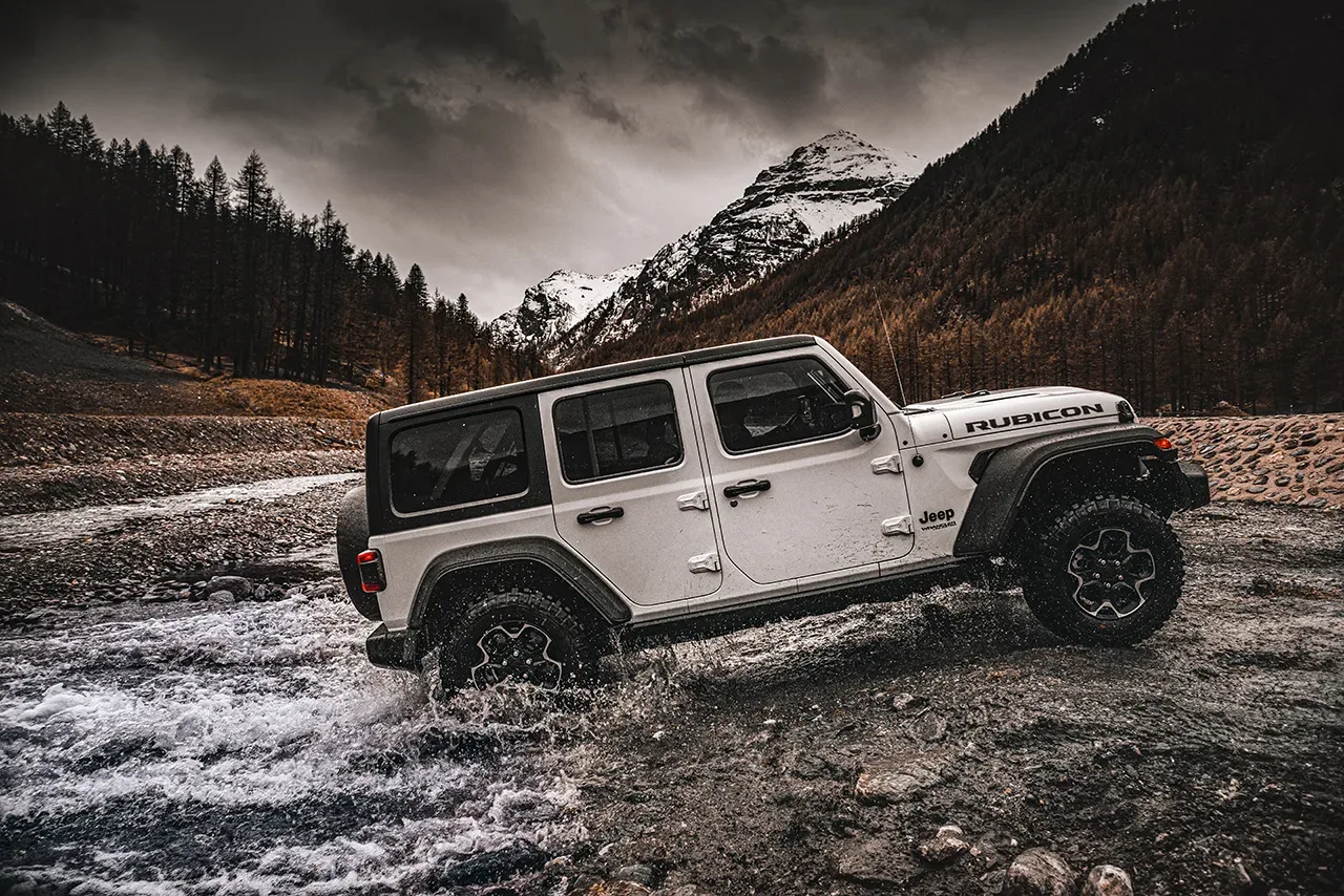 Odkrijte legende 4×4 vozil: Jeep Gladiator in Wrangler