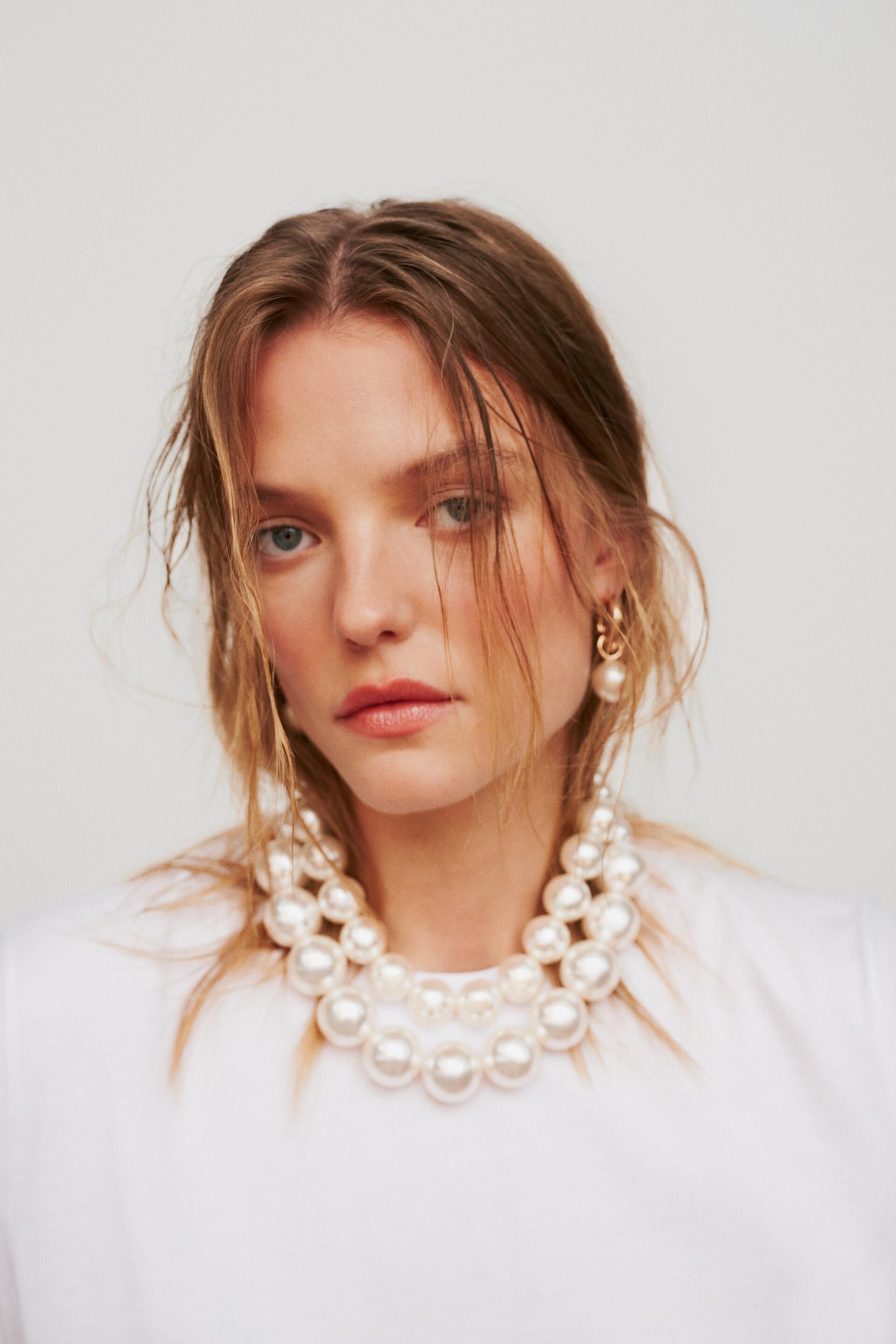 “Old Money” moda: vodič za brezčasni styling za ženske in moške