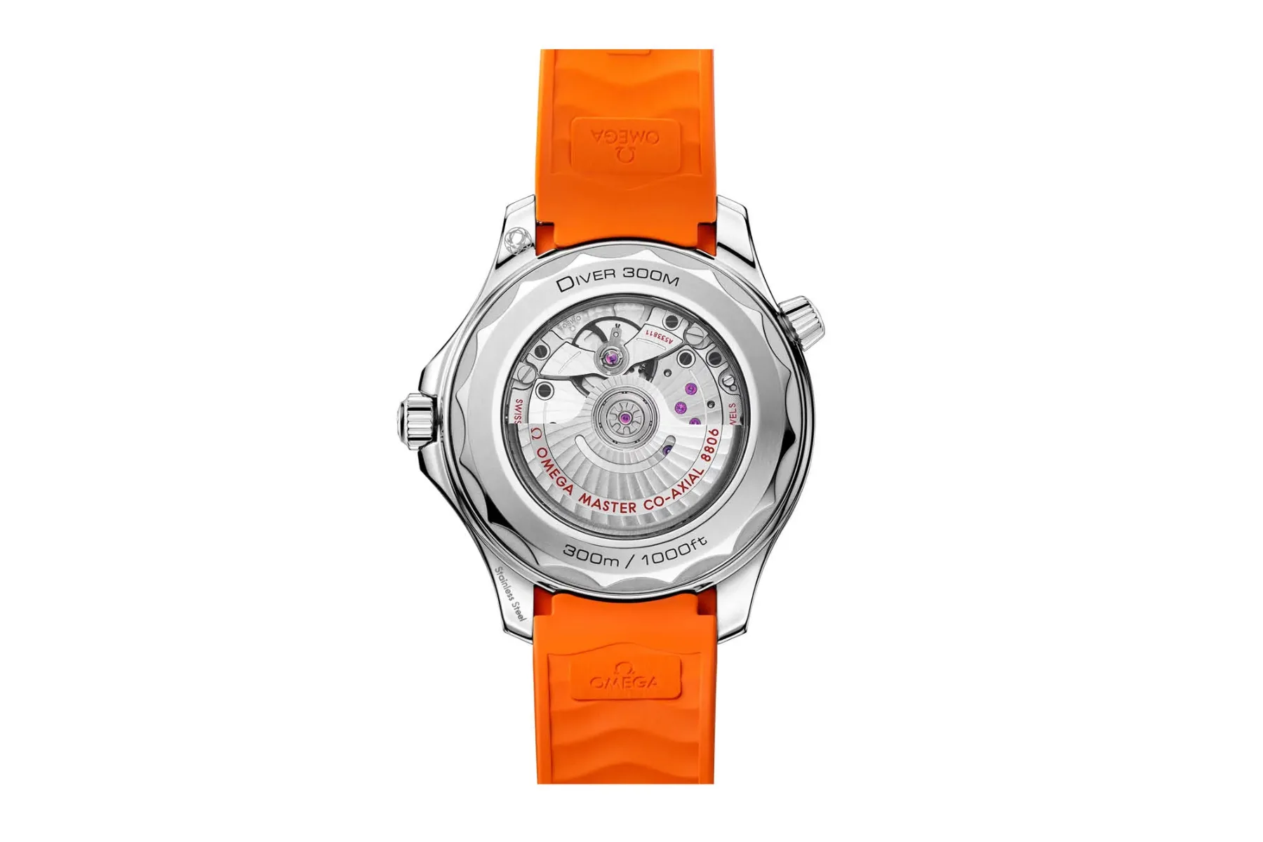 Omega Seamaster Diver 300M končno zasije v živahni oranžni