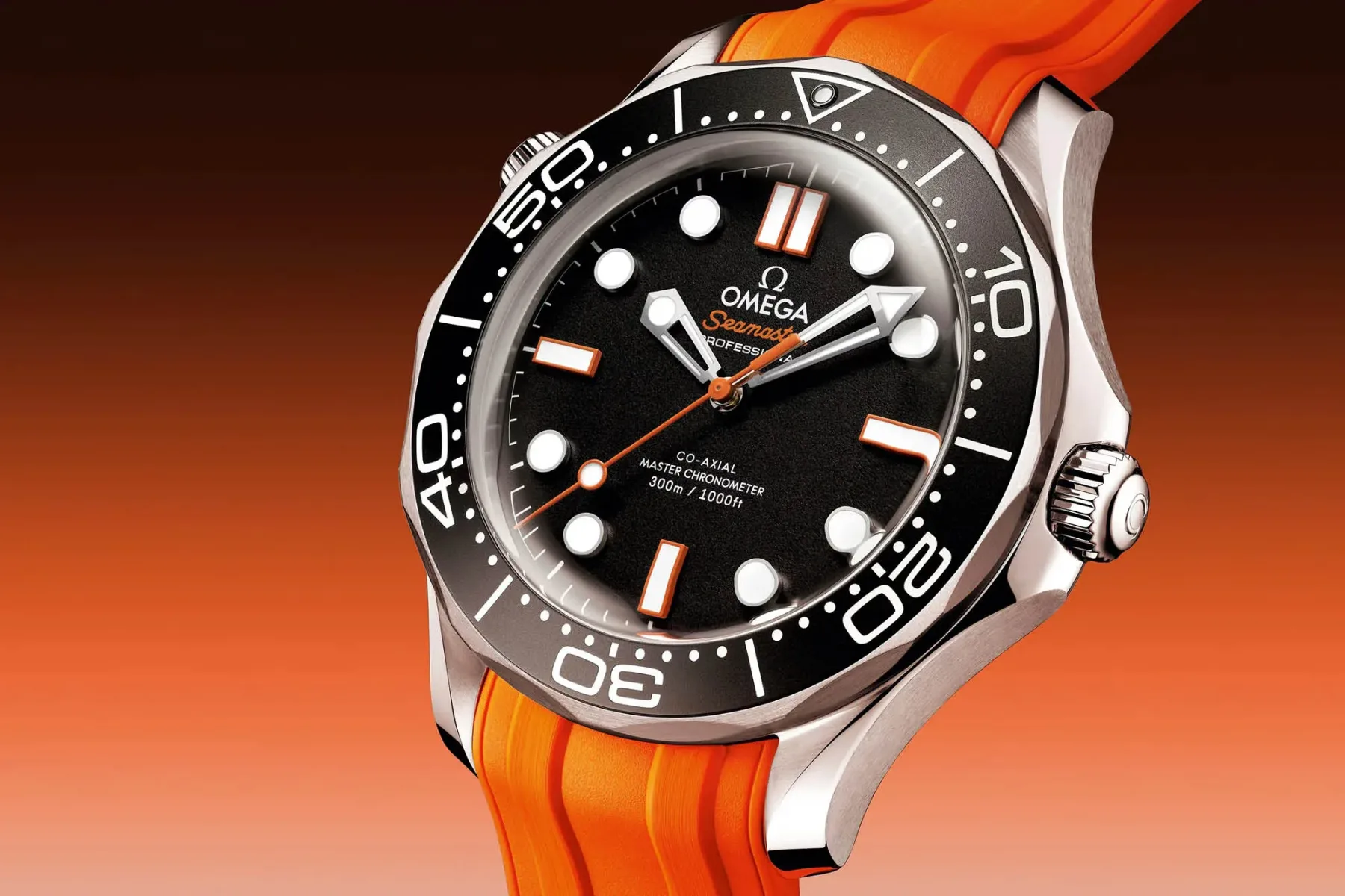 Omega Seamaster Diver 300M končno zasije v živahni oranžni
