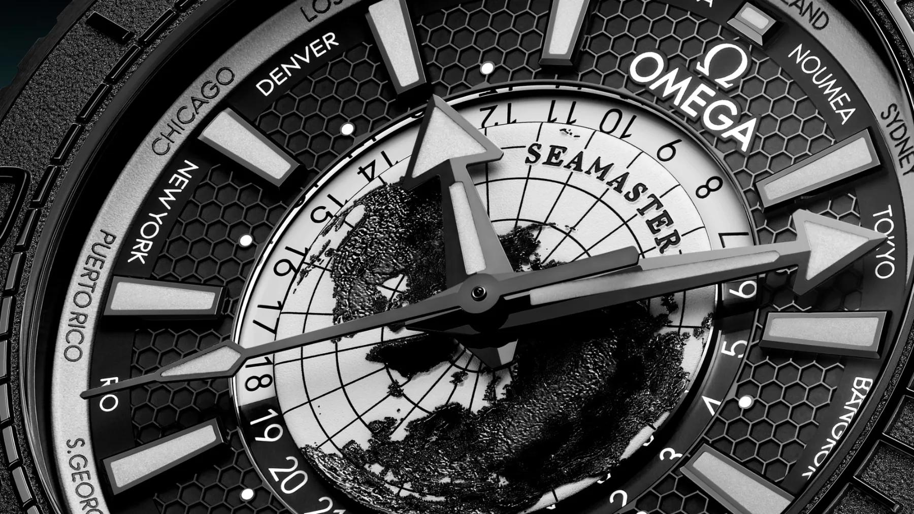 Omega Seamaster Planet Ocean Worldtimer: Ultimativna ura za popotnike in potapljače