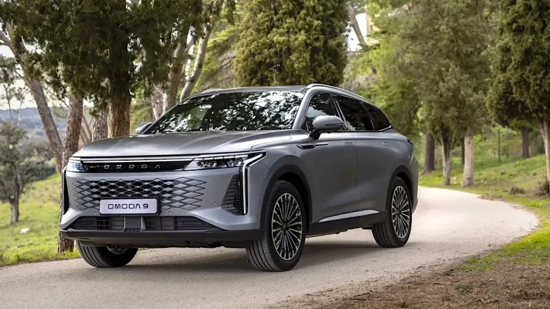 Omoda 9 SHS: Kitajski SUV, ki ponižuje Porsche Cayana in stane manj kot 45.000 eur