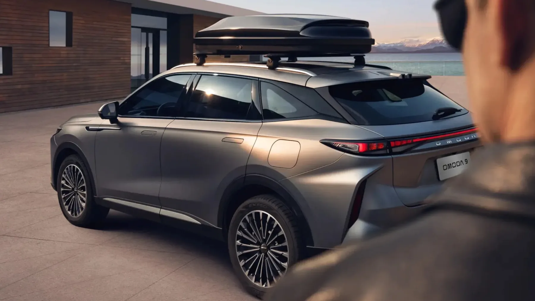 Omoda 9 SHS: Kitajski SUV, ki ponižuje Porsche Cayana in stane manj kot 45.000 eur