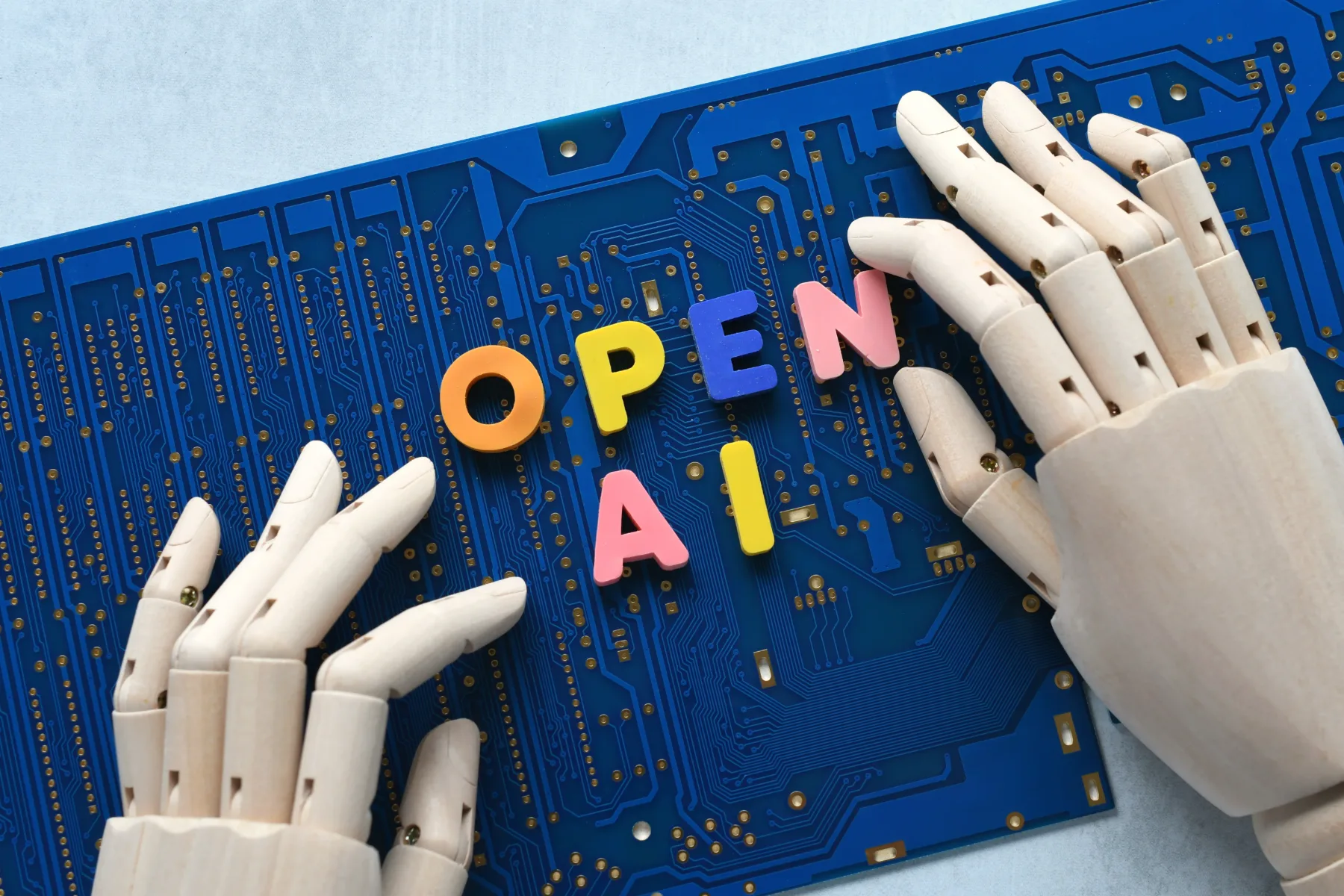 OpenAI je predstavil nov model ChatGPT o1: revolucija v “razmišljanju” umetne inteligenc