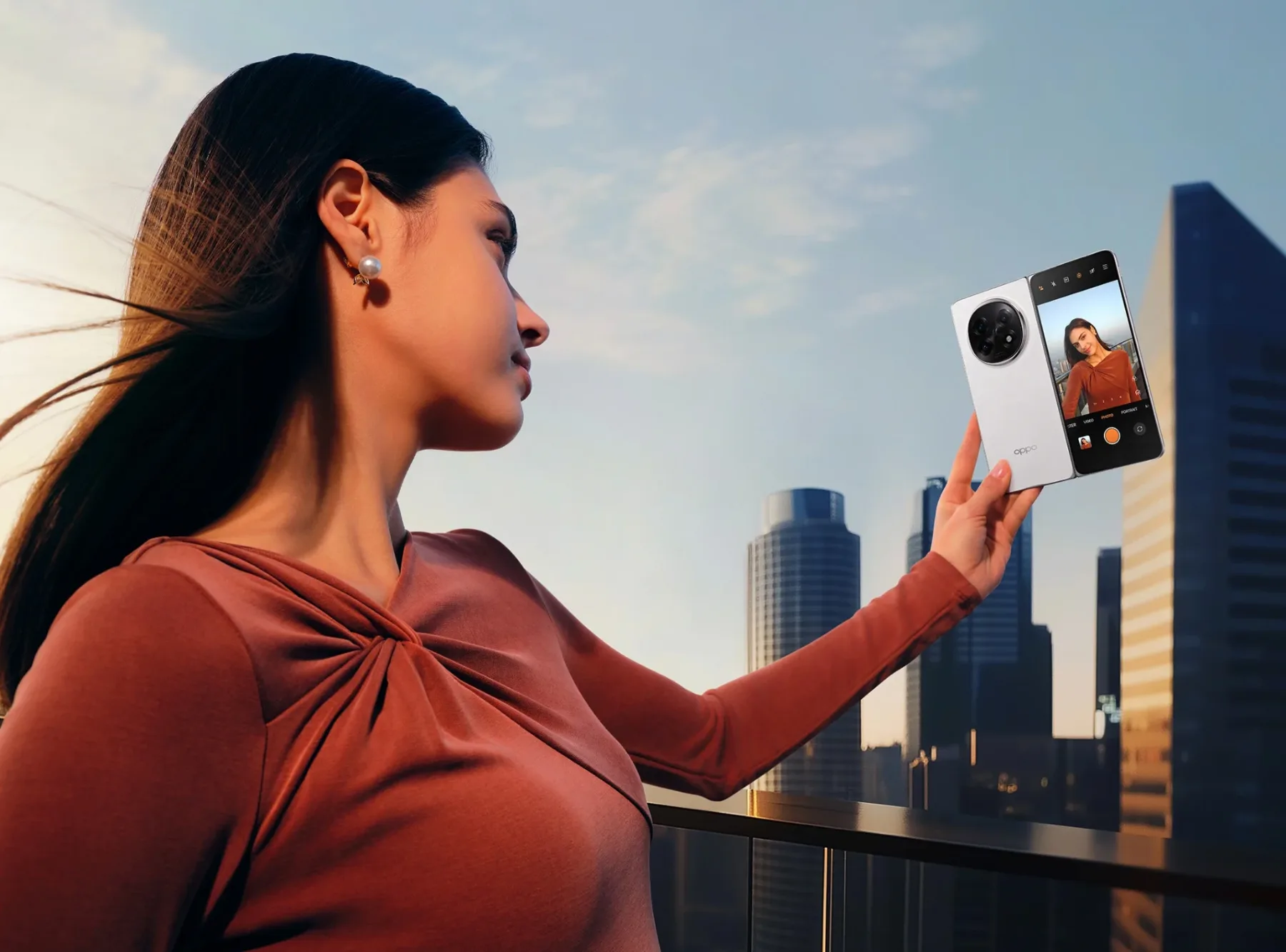 Oppo Find N5: Najtanjši prepogljivi telefon na svetu ali zgolj draga demonstracija moči?