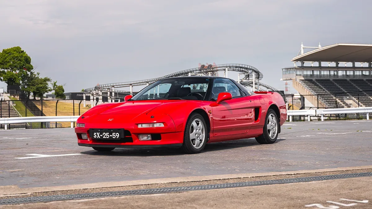 Osebna Honda NSX Ayrtona Senne na dražbi: Legendarni rdeči dragulj, ki ga je oblikoval kralj F1
