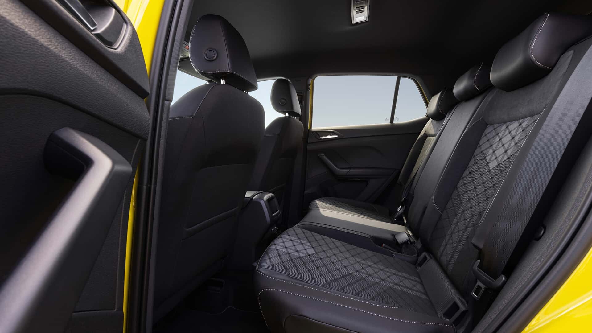 Osvežitev za Volkswagen T-Cross 2024: premikanje meja malih crossoverjev