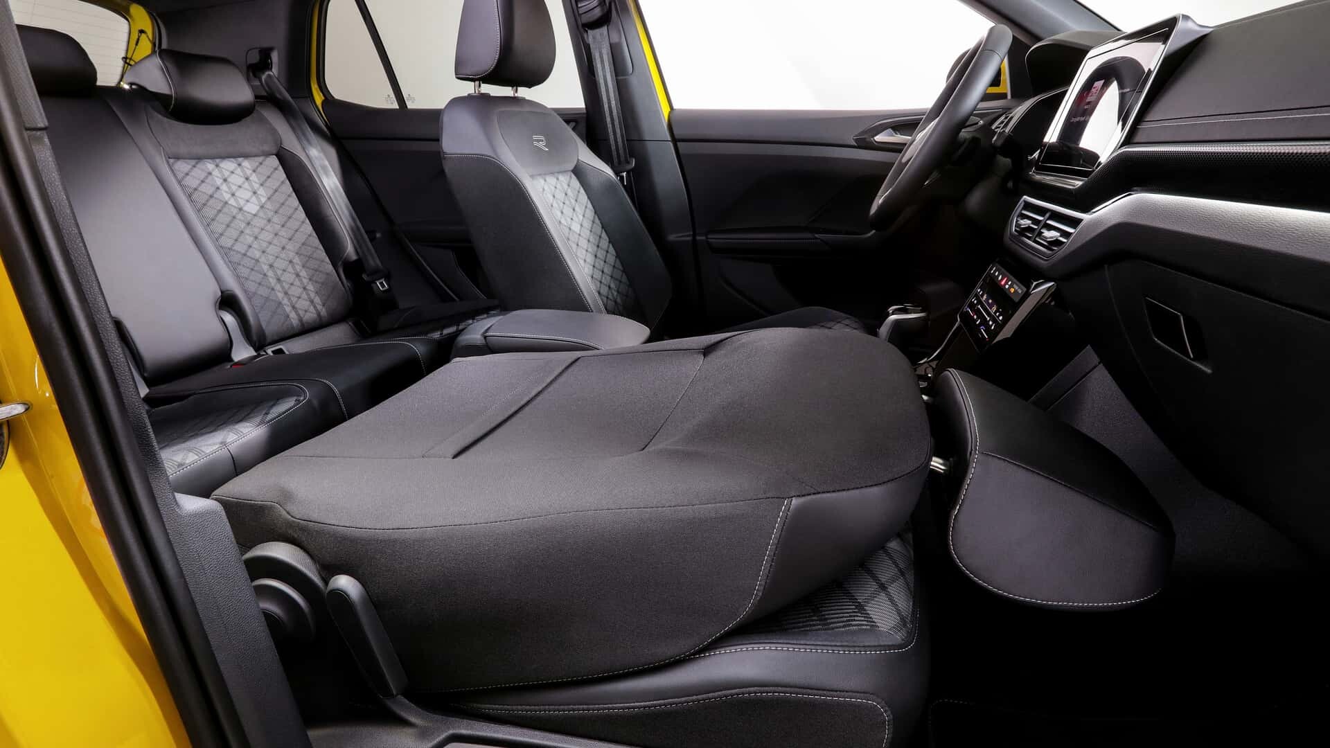 2024 Volkswagen T-Cross facelift 2024 -026