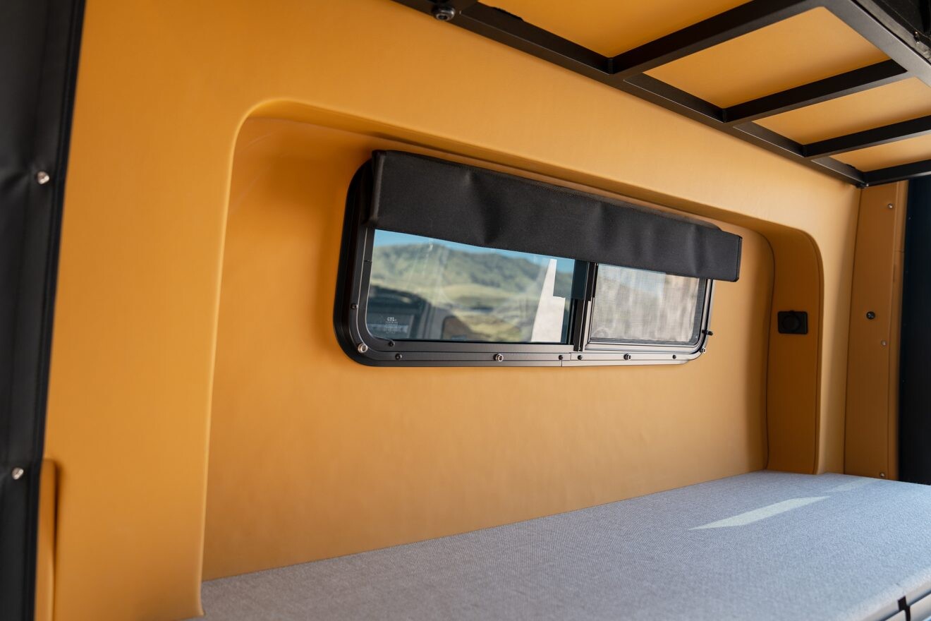 Foto: Outside Van