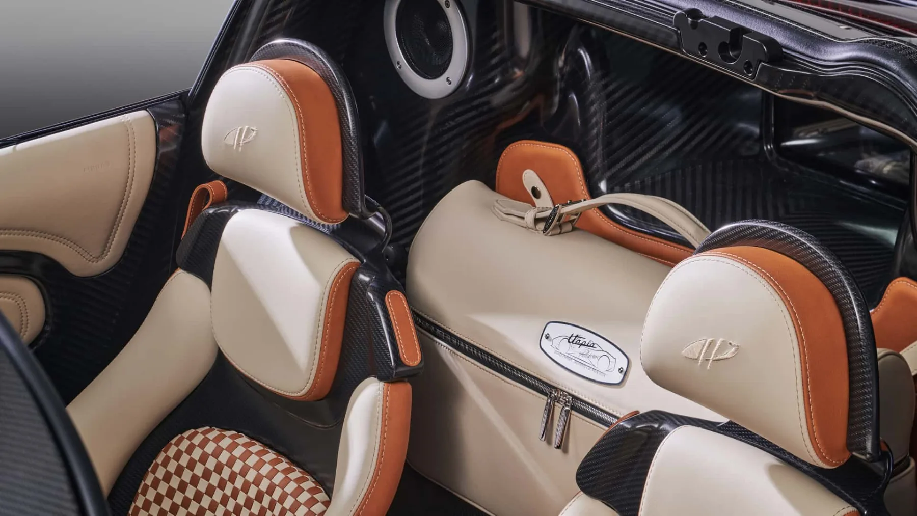 Pagani Utopia Roadster: utopična eleganca, ki ni le motoroznanstvo temveč umetnost mogočega