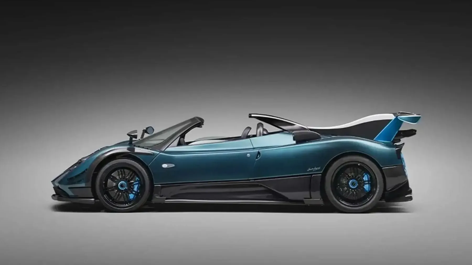 Pagani Zonda Unico: Nesmrtnik se vrača v modrih odtenkih