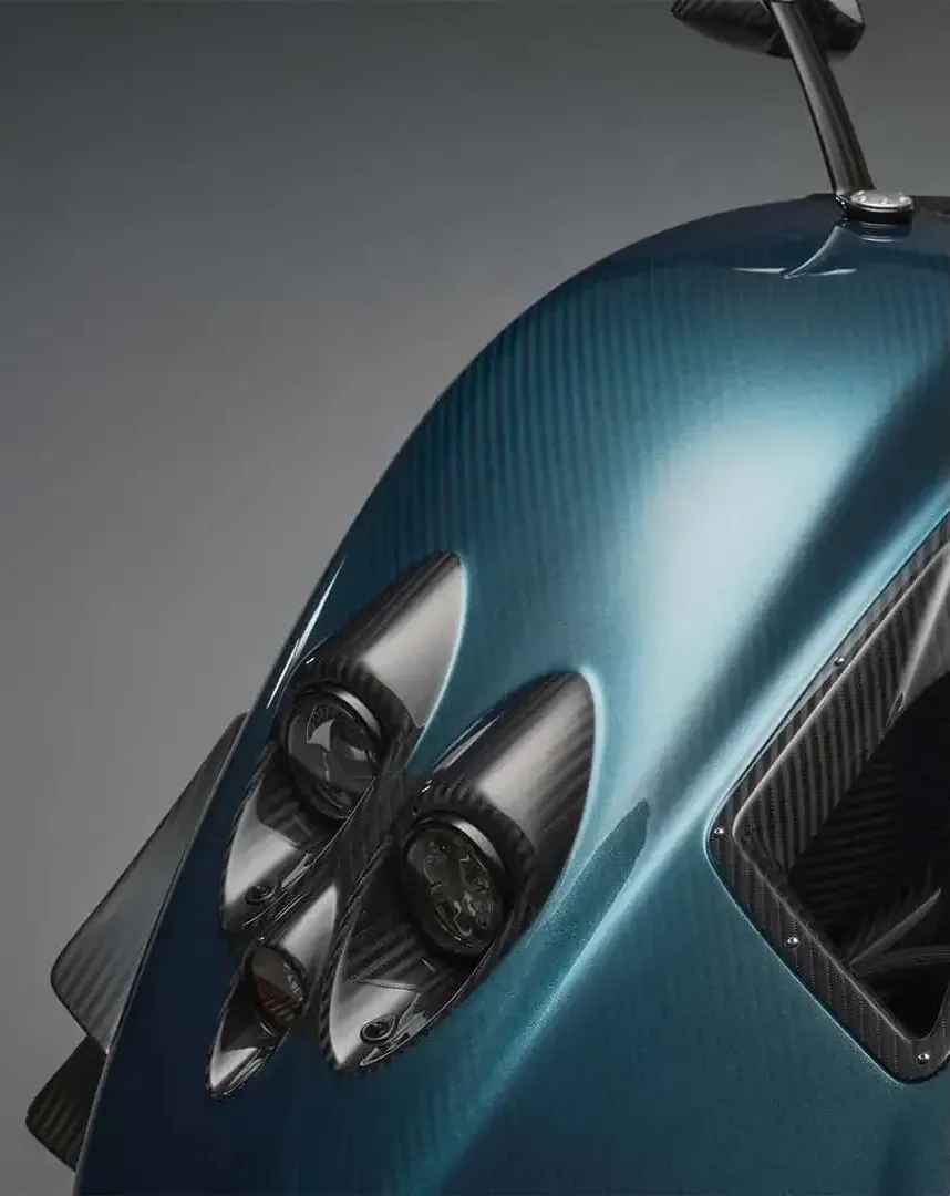 Pagani Zonda Unico: Nesmrtnik se vrača v modrih odtenkih