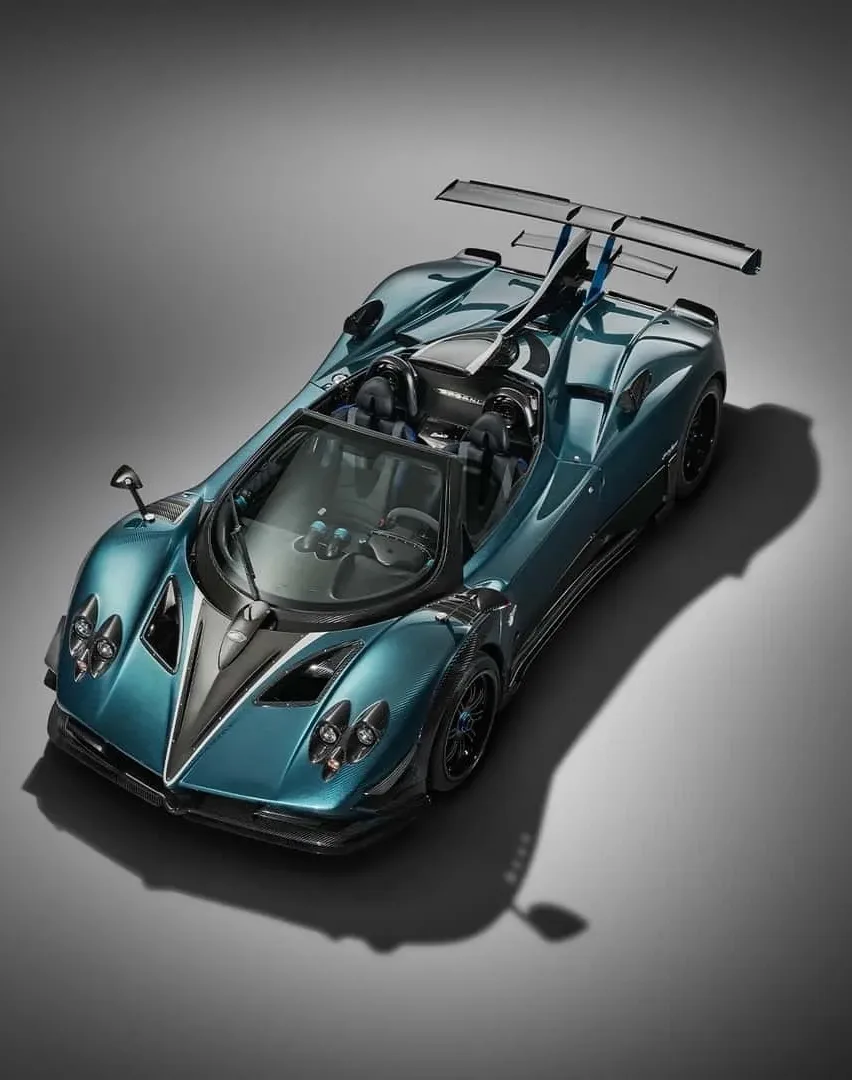 Pagani Zonda Unico: Nesmrtnik se vrača v modrih odtenkih