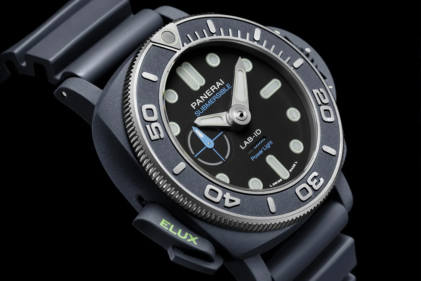 Panerai predstavil omejeno izdajo ure Panerai Submersible Elux Lab-ID