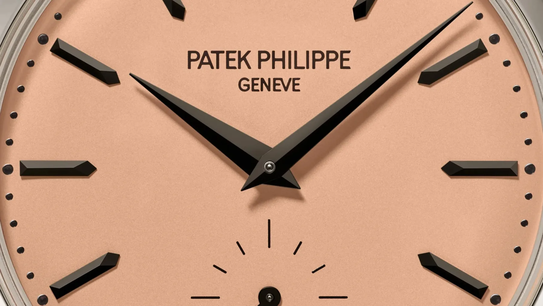 Patek Philippe Calatrava 6196P: Mehanska poezija v platini in rožnatem sijaju