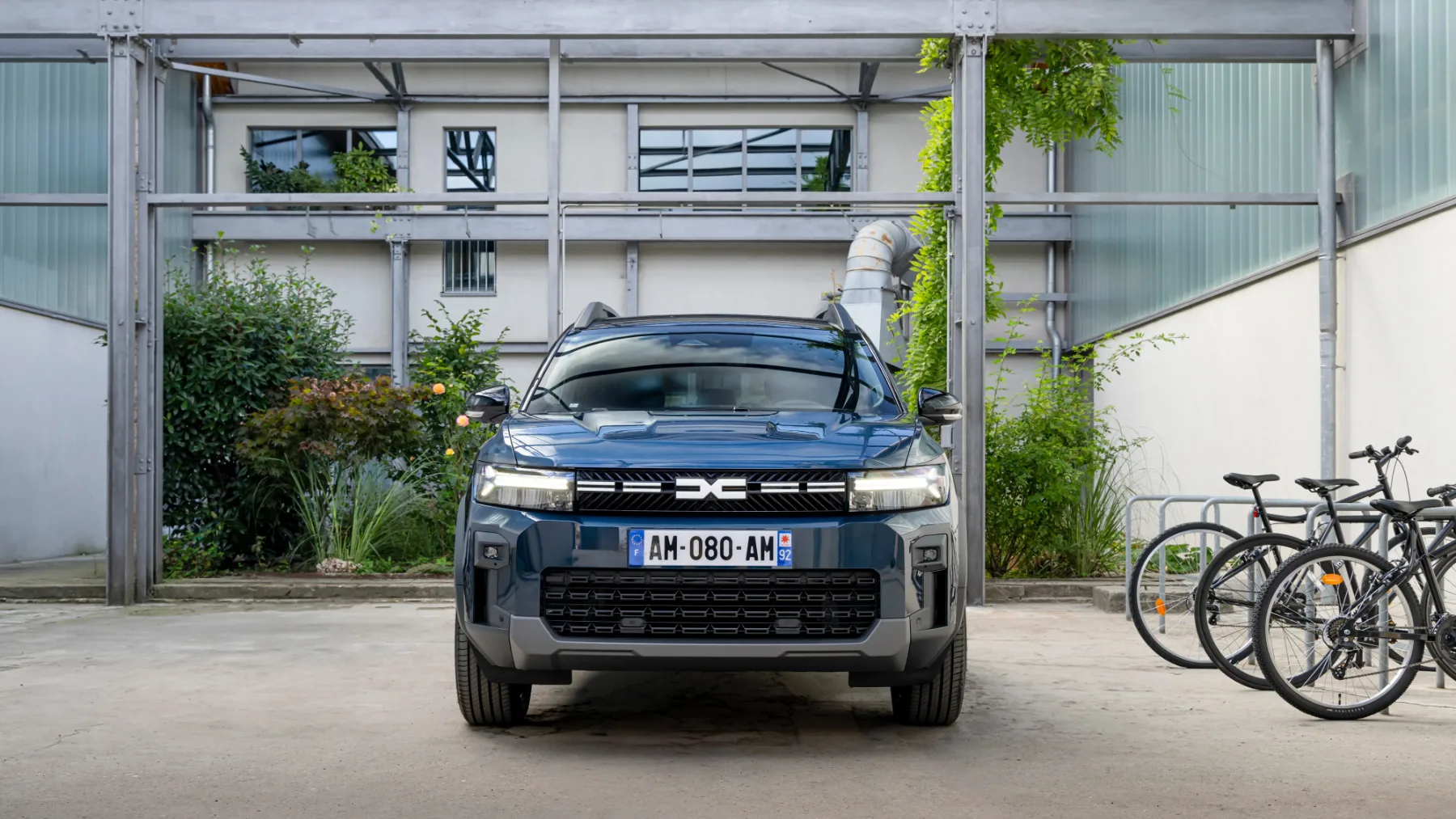 Pazi! Dacia Bigster 2025: le 24.100 evrov za “velik korak naprej” – razkrite vse različice in cene novega SUV velikana