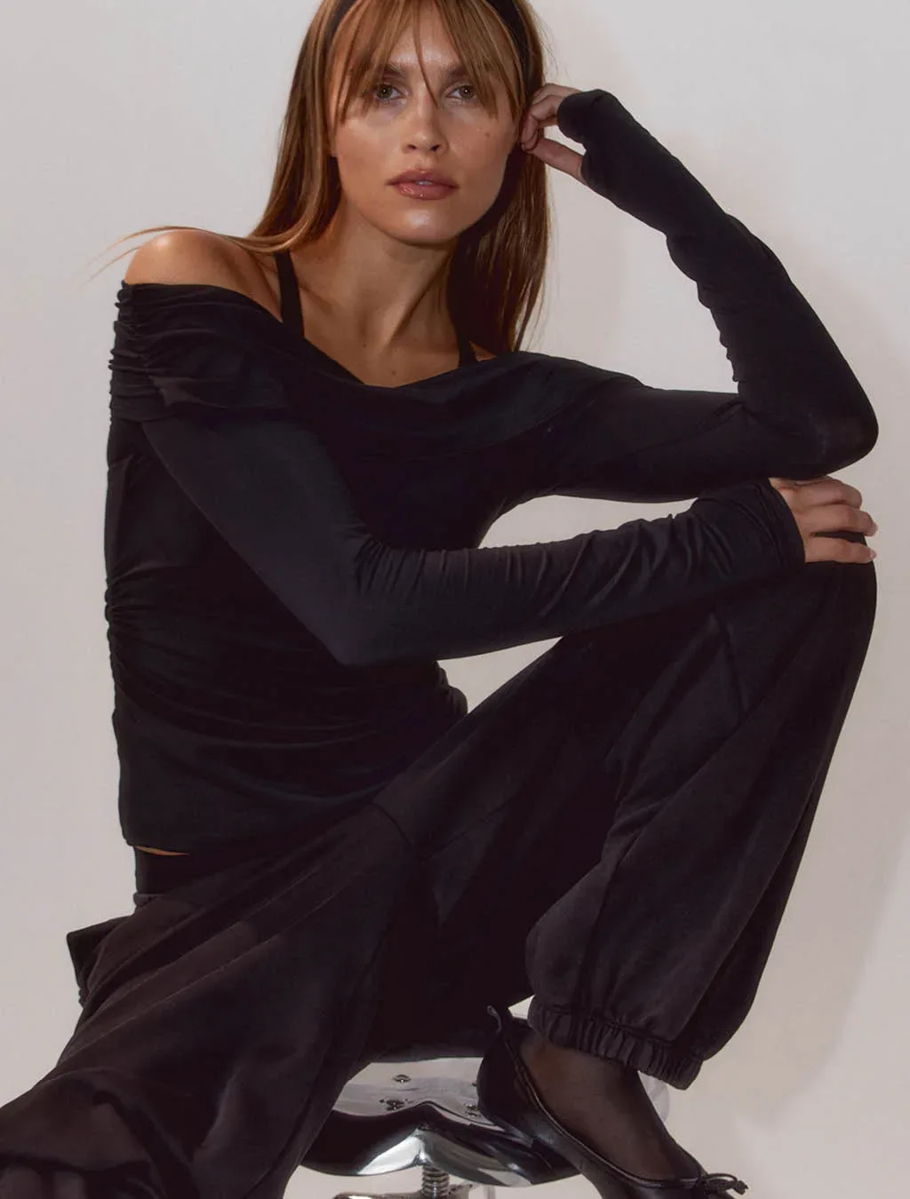 Ples kot moda: H&M Move predstavlja plesno kolekcijo, ki jo boste želele nositi tudi izven studia