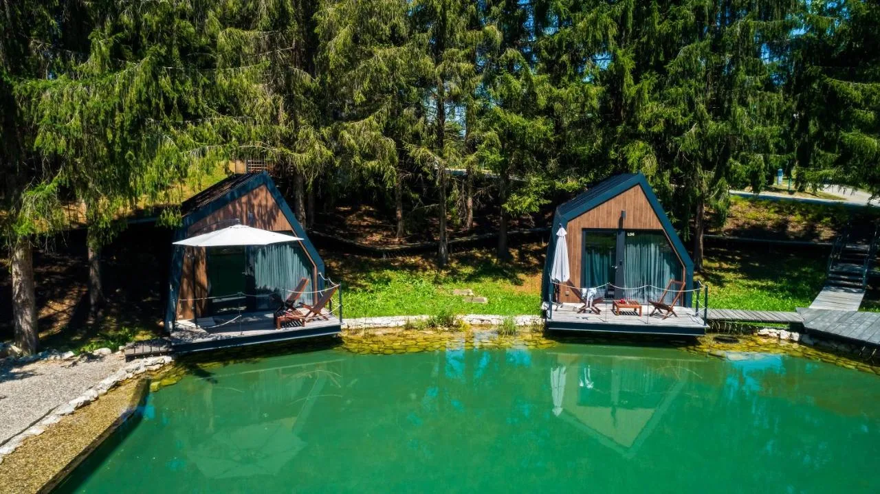 Plitvice Holiday Resort: Luksuzna oaza v objemu hrvaške narave