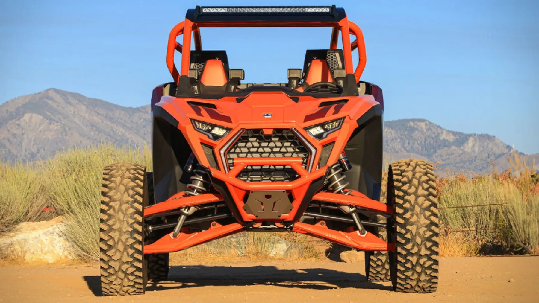 Polaris RZR Pro R Factory-Armored ATV: Nepremagljiva zver za brezpotja