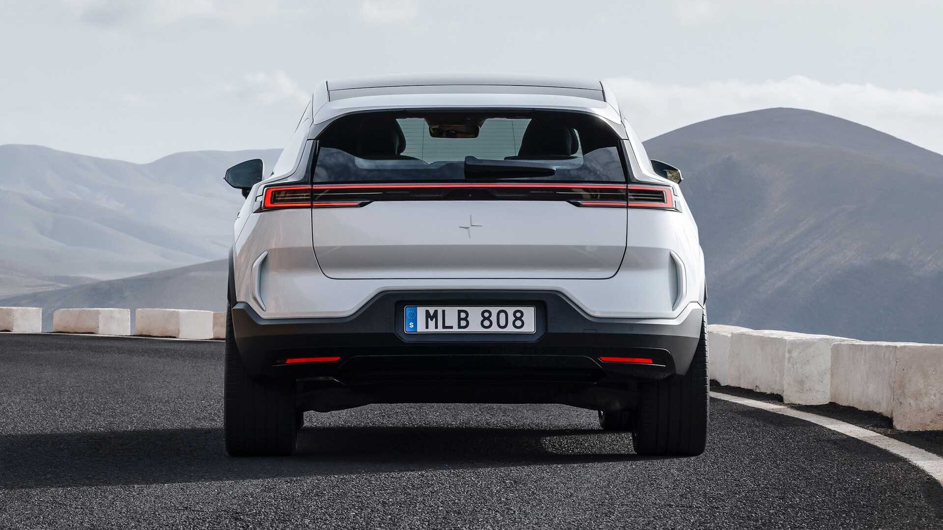 Polestar 3: električni SUV z velikim dosegom in izredno hitrim polnjenjem
