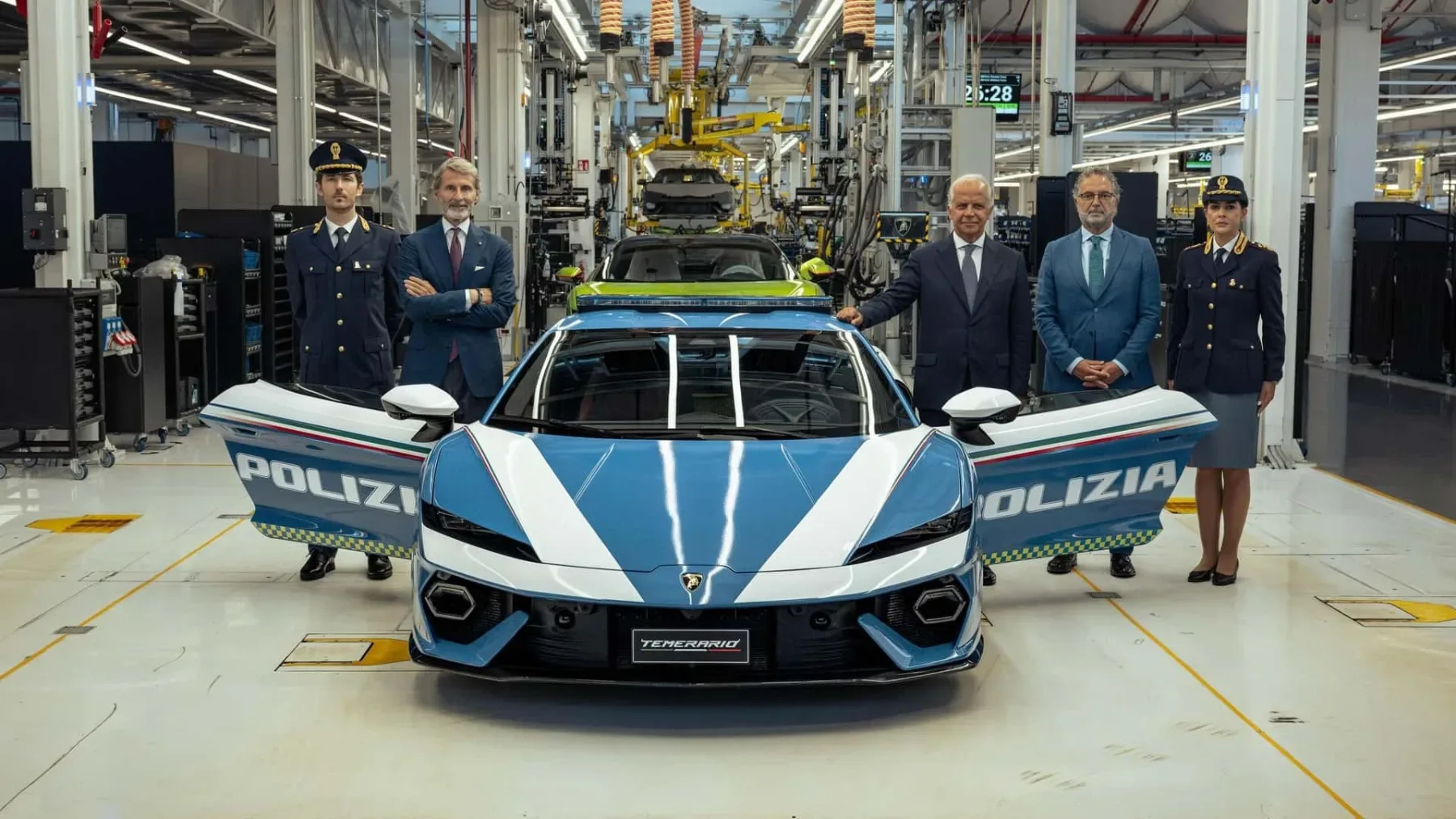 Policijski Lamborghini Temerario: Italijanski policisti dobili 907-konjsko hibridno zver za reševanje življenj