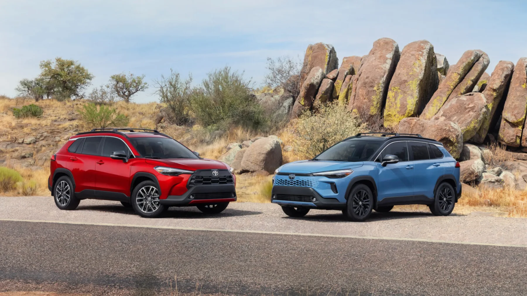 Pomlajena Toyota Corolla Cross 2026: SUV, ki ga nihče ne opazi – a ga imajo vsi