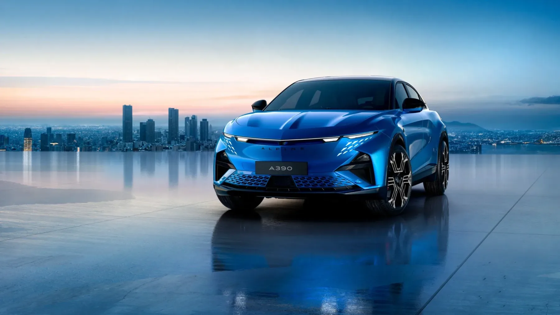 Popolnoma nova Alpine A390: Električni športni fastback, ki izziva Porsche Macan